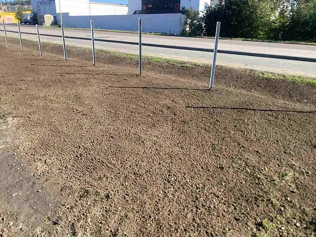 Jobb fundamenter gjerde og matjord