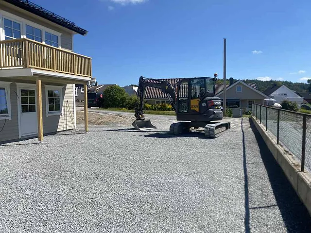 L-mur, singel og matjord
