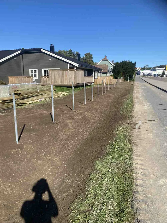 Jobb fundamenter gjerde og matjord